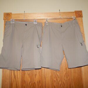 LOT 2 Men's Size 32 Wrangler Performance Shorts Zip Pocket Travel Hiking Outdoor